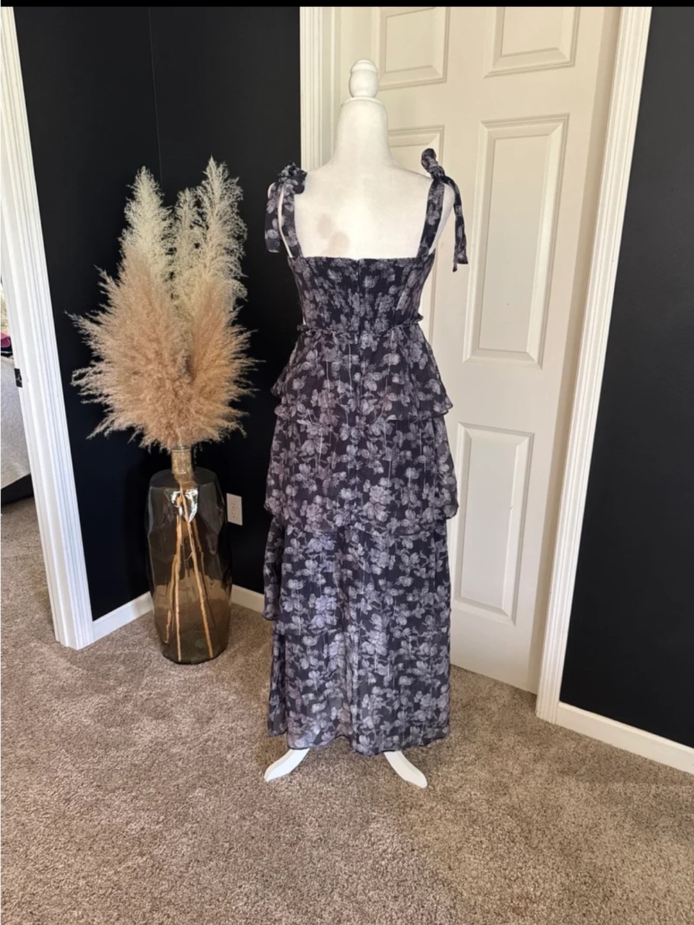 Astr the Label- Mellorie Floral Tiered Maxi Dress size Small - Picture 10 of 12